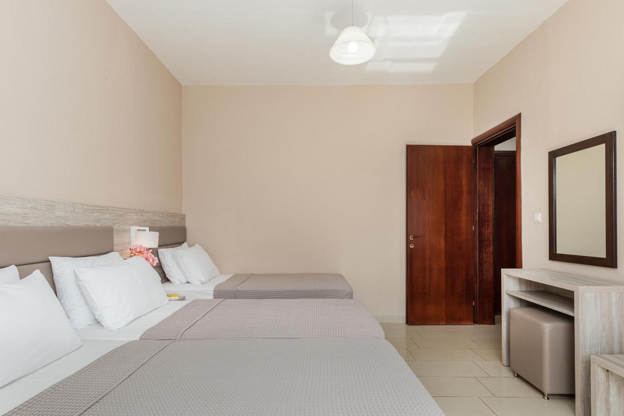 Hotel Grekas Neoi Poroi Extérieur photo