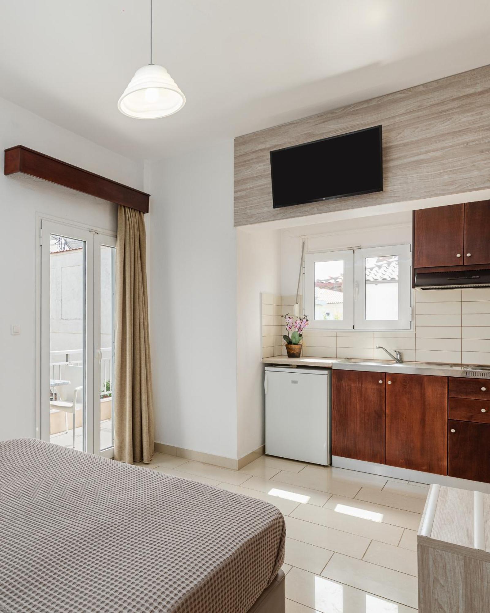 Hotel Grekas Neoi Poroi Extérieur photo