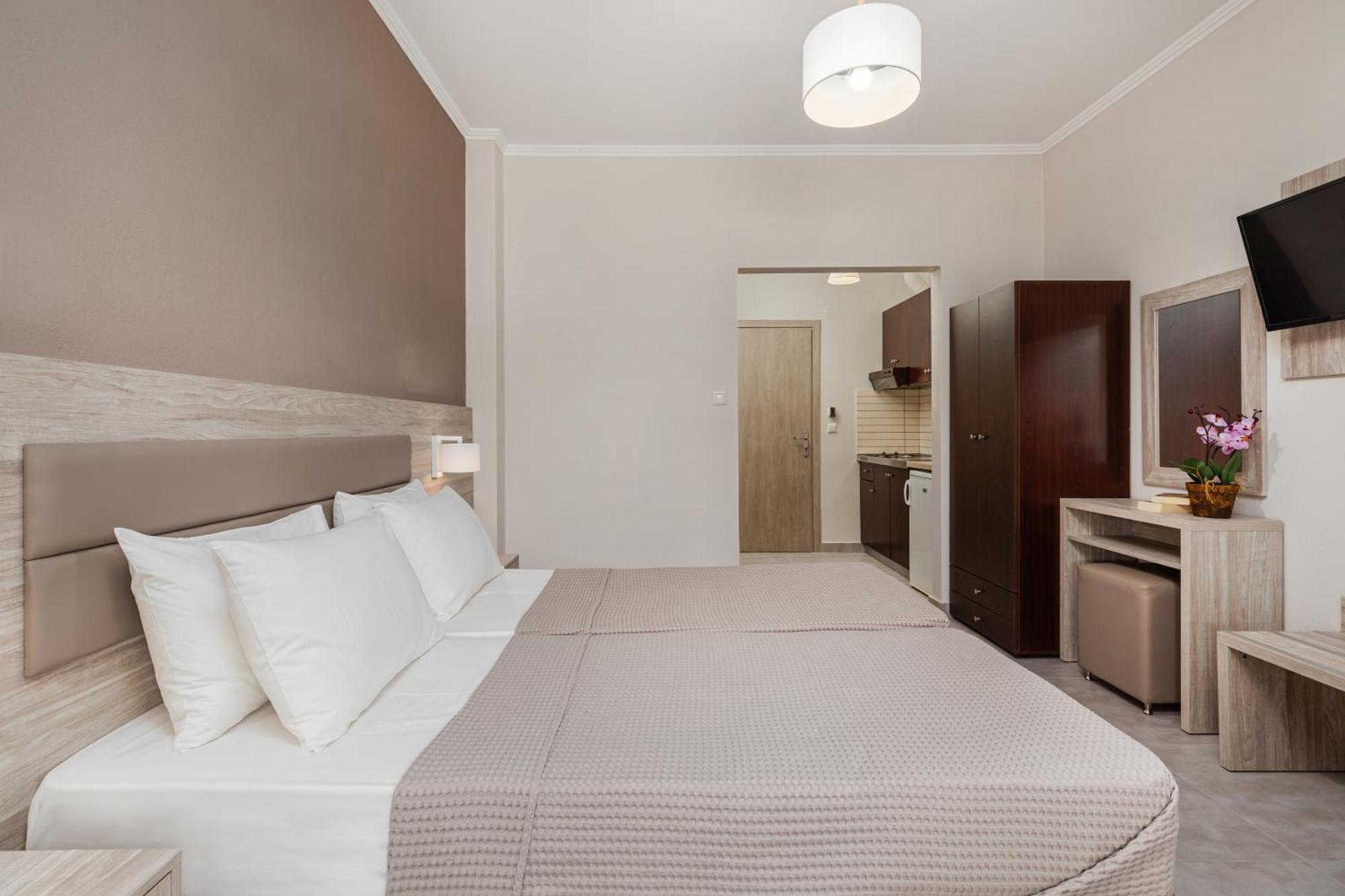 Hotel Grekas Neoi Poroi Extérieur photo