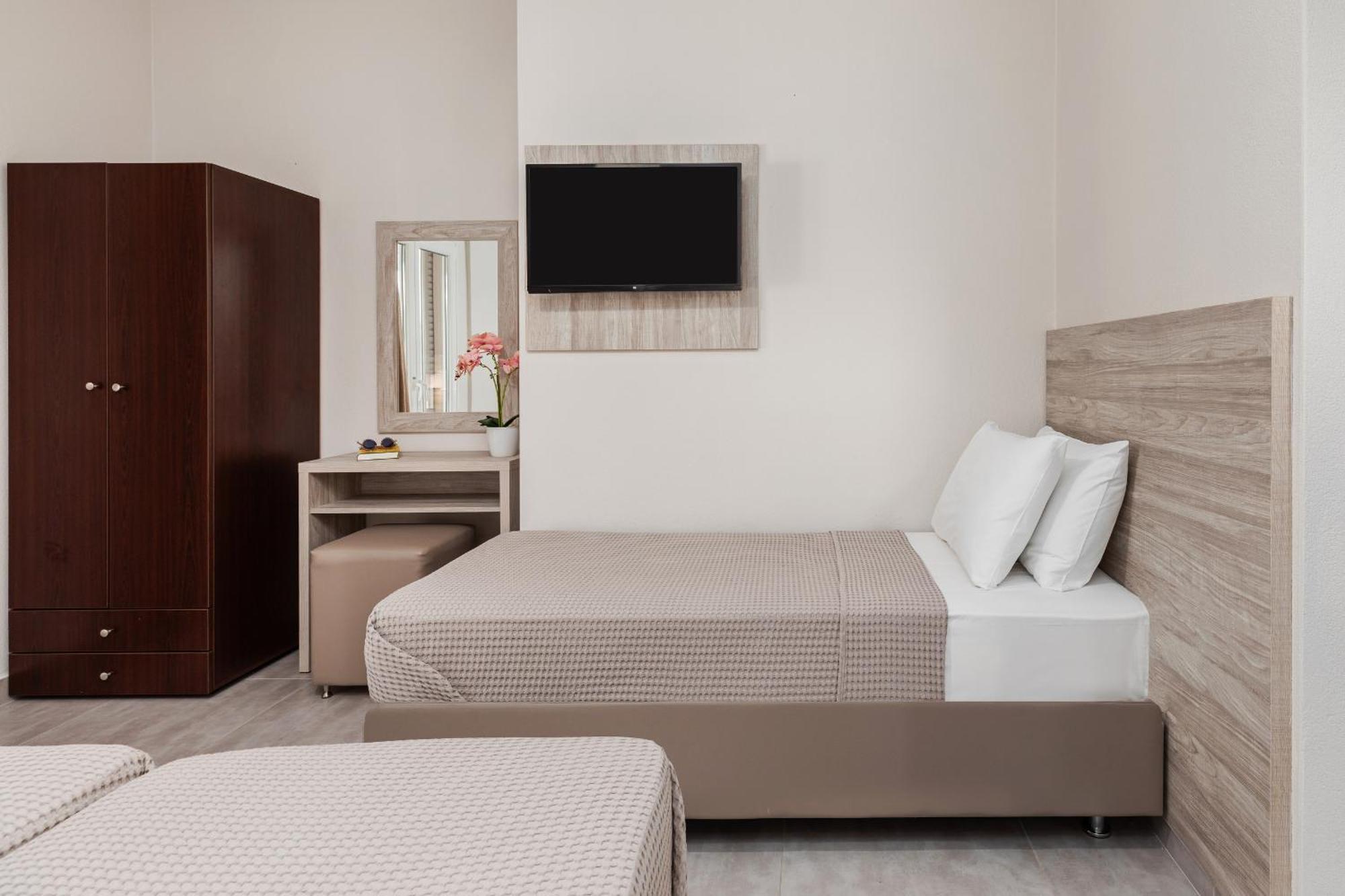 Hotel Grekas Neoi Poroi Extérieur photo