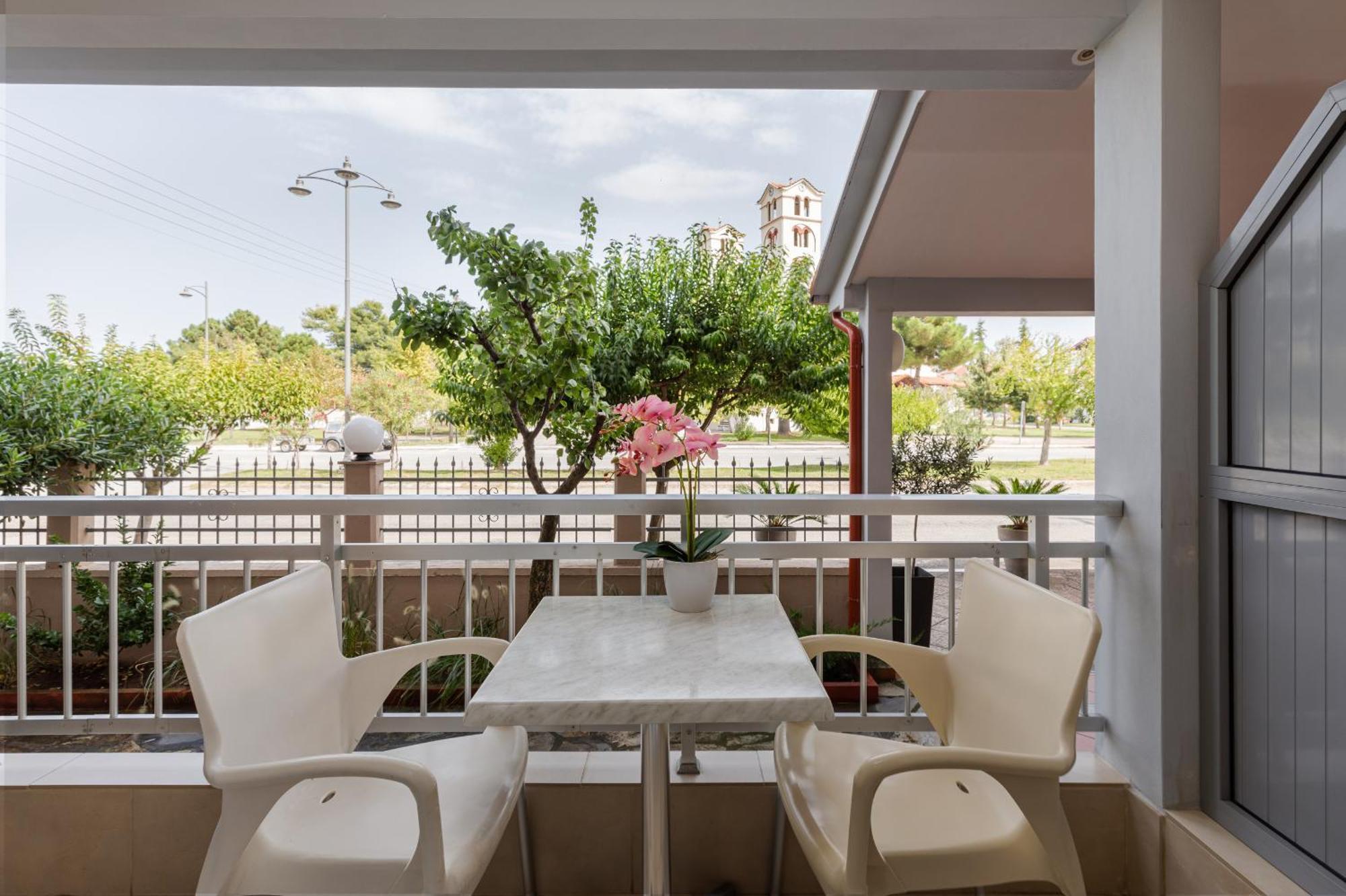 Hotel Grekas Neoi Poroi Extérieur photo
