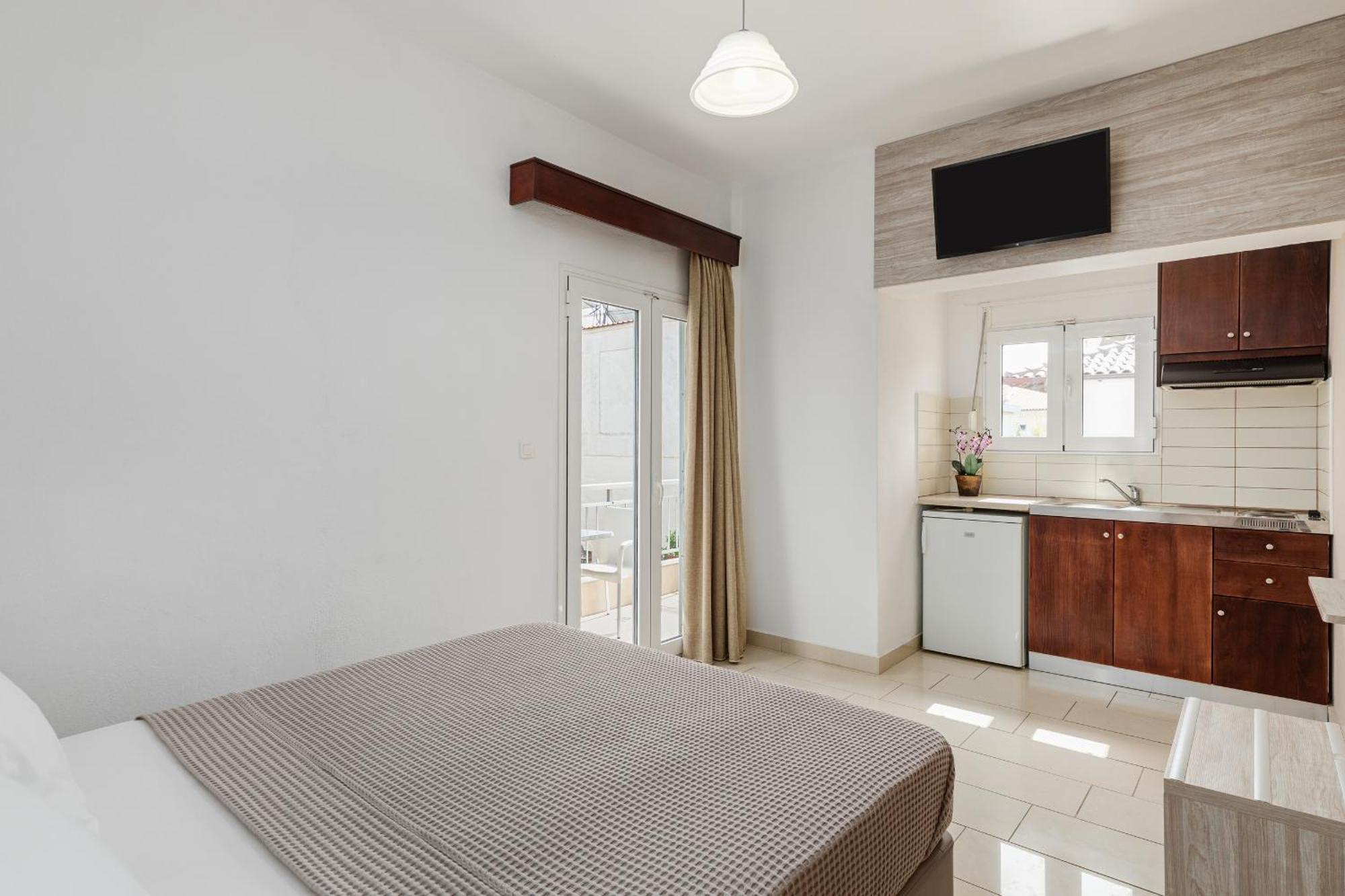Hotel Grekas Neoi Poroi Extérieur photo