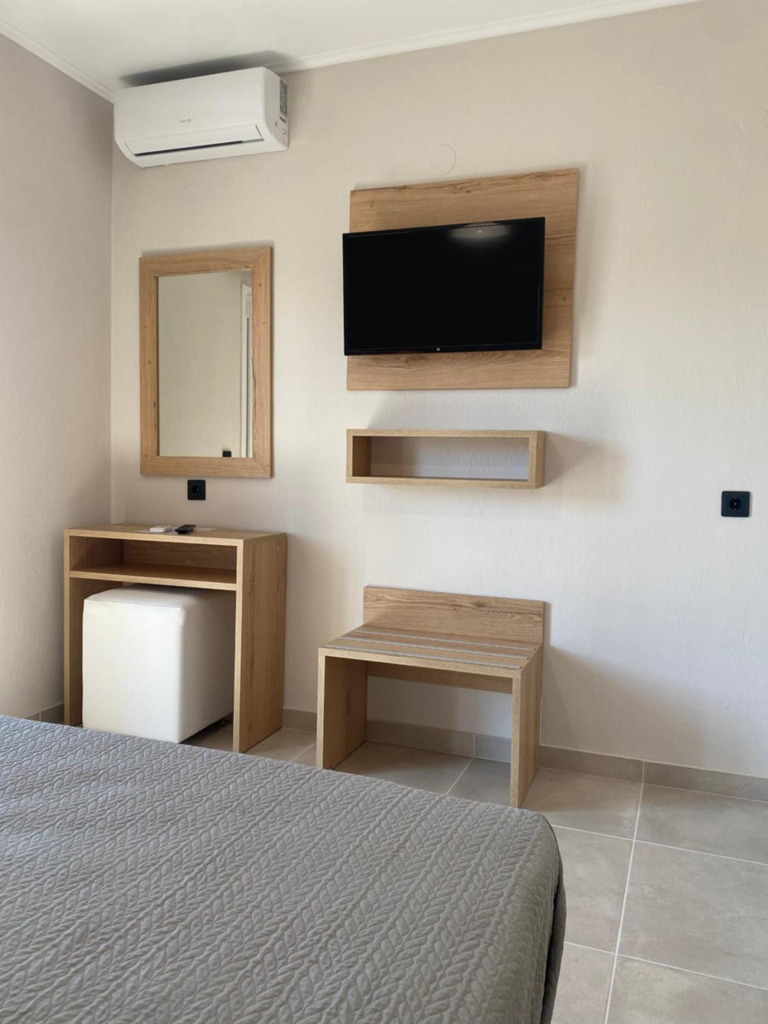 Hotel Grekas Neoi Poroi Extérieur photo