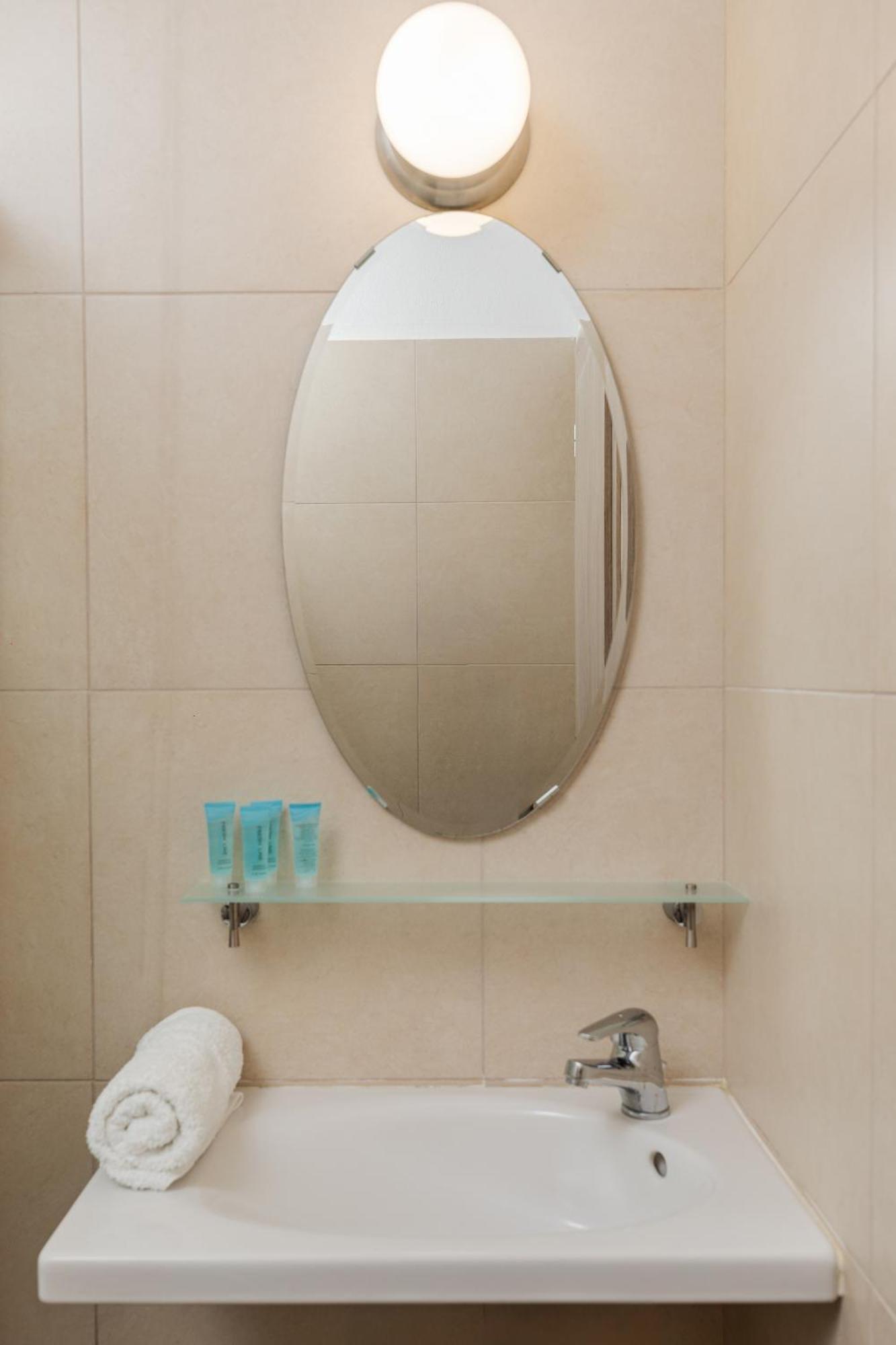 Hotel Grekas Neoi Poroi Extérieur photo