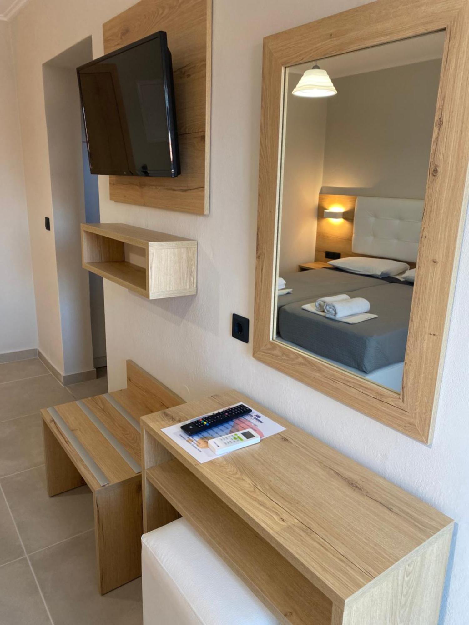 Hotel Grekas Neoi Poroi Extérieur photo